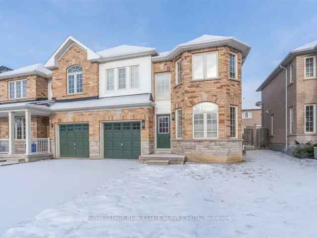 Spacious Semi-Detached House in Alton Village