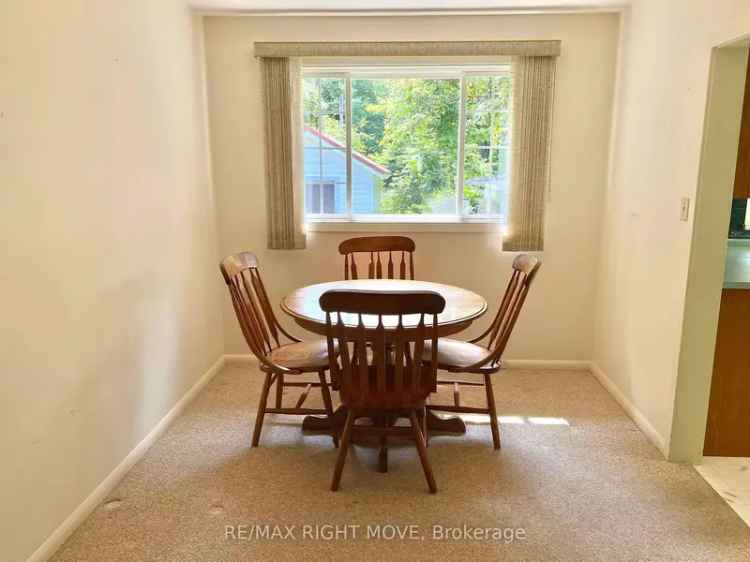 All Brick Bungalow Huge Potential Oversized Lot 3 4 Bedrooms