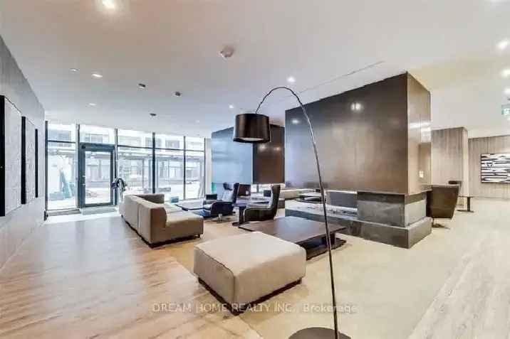 Front / Bathurst Habour Luxurious Condo  One Bedroom For Lease