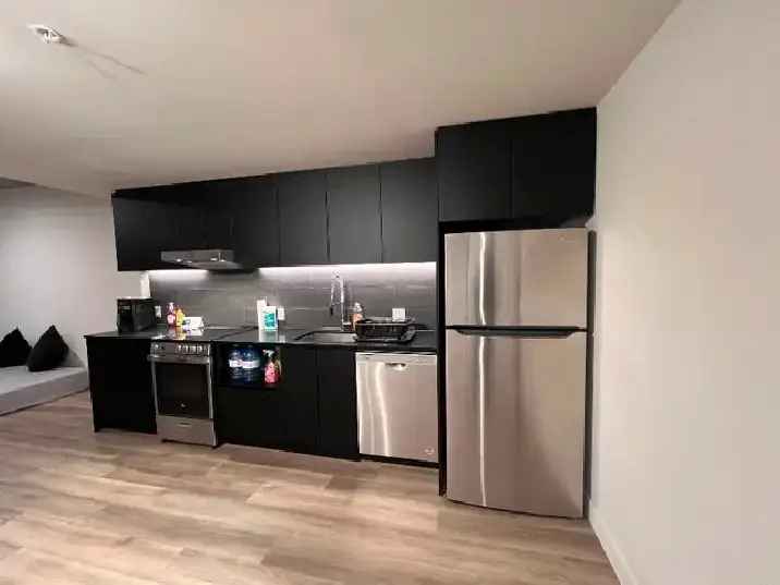 1 Bedroom Apartment Lease Transfer July Free