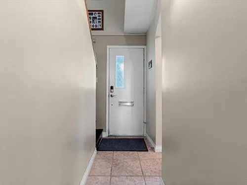 Townhouse For Sale in Newton Surrey BC
