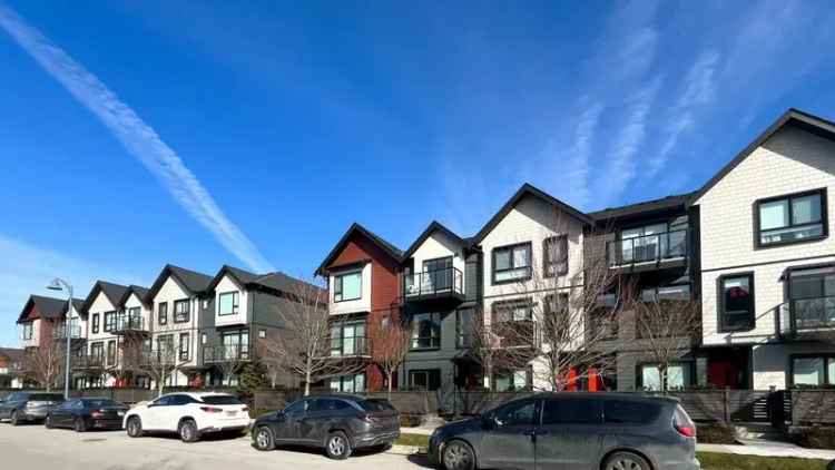 Tsawwassen Landing 3-Bed 3-Bath Townhome