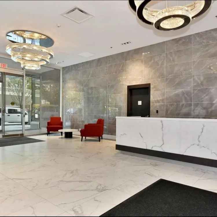 Downtown Vancouver Apartment with Amenities and Parking