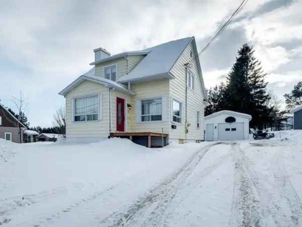 One-and-a-half-storey house for sale (Bas-Saint-Laurent) #RD370