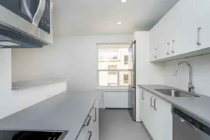 Renovated one bedroom Yonge and Davisville - ID 3604