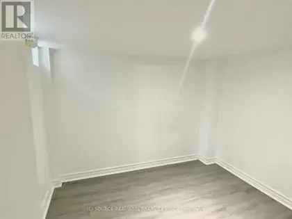 3 rooms apartment of 36 m² in Toronto