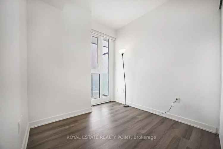 Spacious 2-Bed 2-Bath Corner Unit at The New Rogers-Mcity 2 Condo