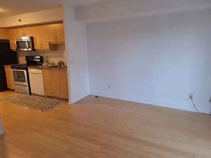 1 Bedroom Condo Near Bathurst Lawrence - Tridel Building