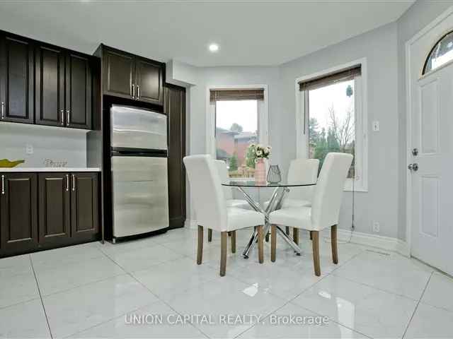 Renovated Detached Home Richmond Hill 4 2 Bedrooms 5 Bathrooms