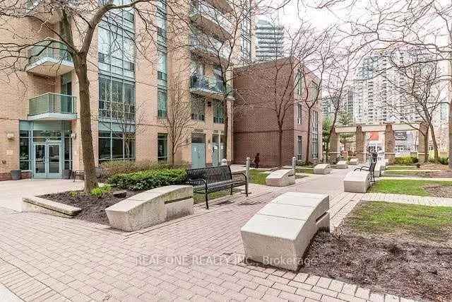 Executive Condo North York City View Spacious Well Maintained