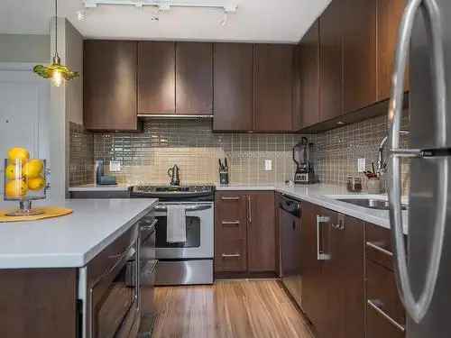 2 Bed 2 Bath Condo in Morgan Crossing Surrey