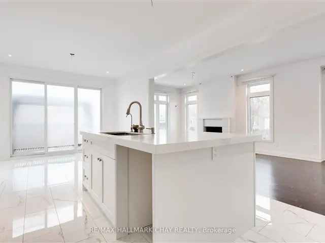 House For Sale in Innisfil, Ontario