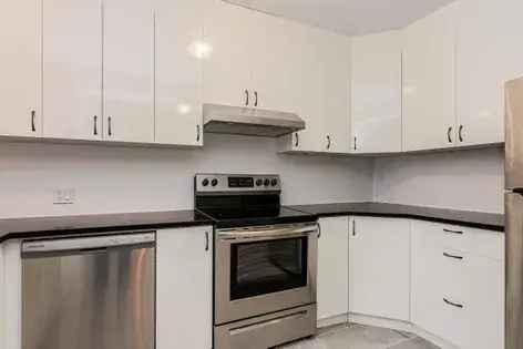 2 Bedroom Apartment in Montreal Newly Renovated
