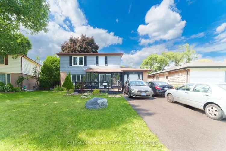 House For Sale in Brampton, Ontario