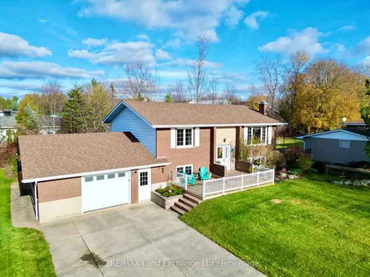 House For Sale in 34, Archibald Place, Southampton, Ontario