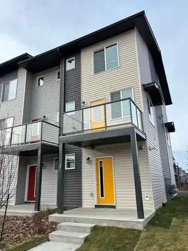 Rent New Pet Friendly Townhouses in Edmonton with Modern Features