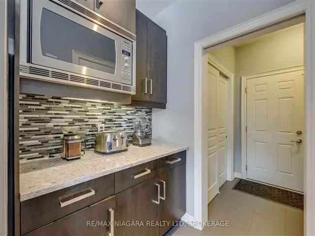 Luxury 4+2 Bedroom Home with Finished Basement and Chef's Kitchen