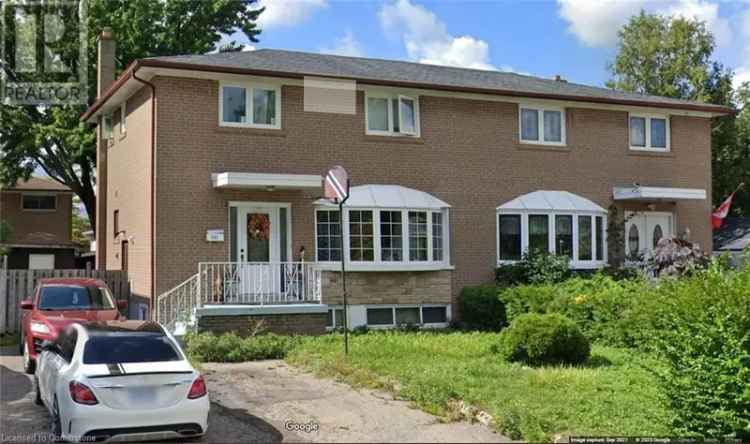 House For Sale in 131, McMurchy Avenue South, Brampton, Ontario