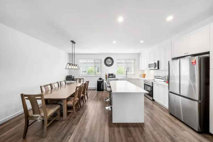 Spacious 4 Bed 4 Bath Townhome in Guildford Near Parks and Schools