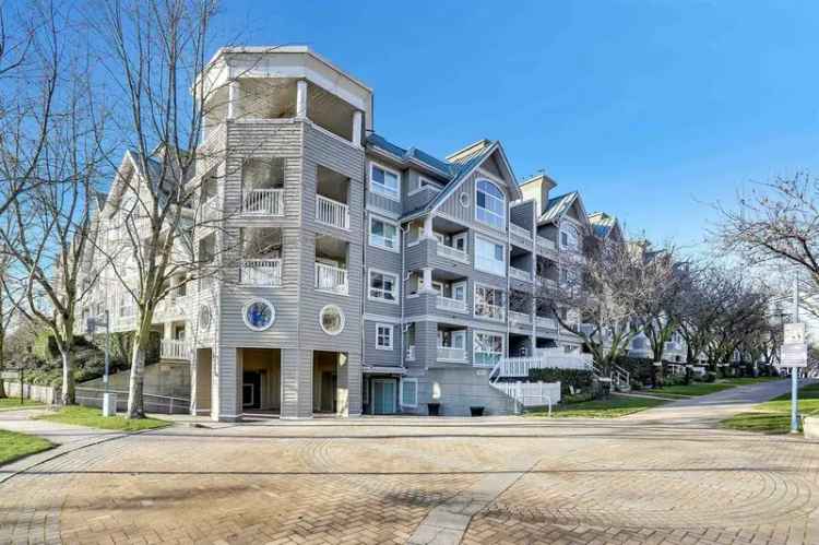 Condo For Sale in 5900, Dover Crescent, Richmond, British Columbia