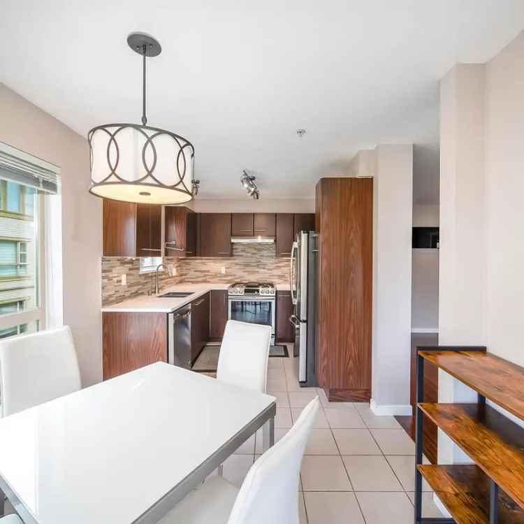 Lions Park 2 Bed 2 Bath Condo for Sale