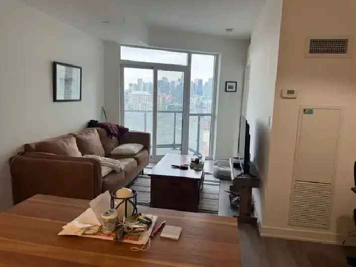 1 Bedroom 2 Bath Condo Toronto - Pet Friendly Parking Included