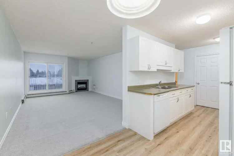 Renovated 2 Bed 2 Bath Condo with Parking and Amenities