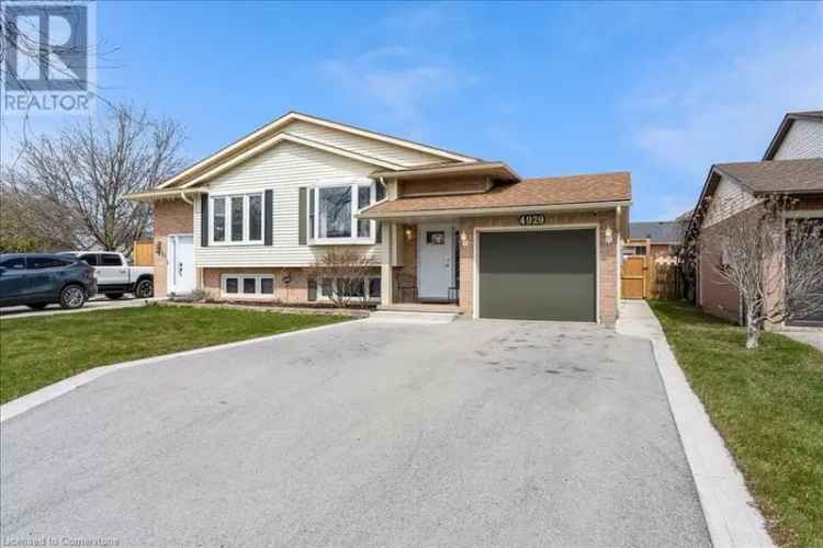 Updated Semi-Detached Home in Beamsville - Move-In Ready