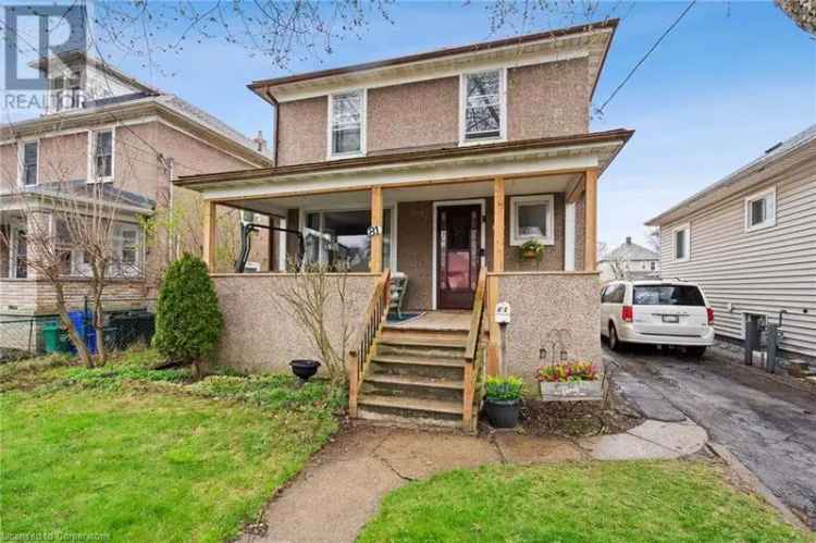4 Bedroom 2 Bath Home with Bachelor Suite in Welland