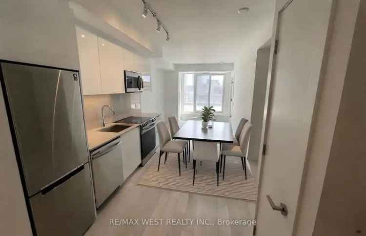 Rent Modern 1 Bedroom Den Condo in Toronto with Open Terrace