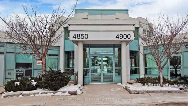 Erin Mills Condo 2 Beds 2 Baths Modern Kitchen Steps to Amenities