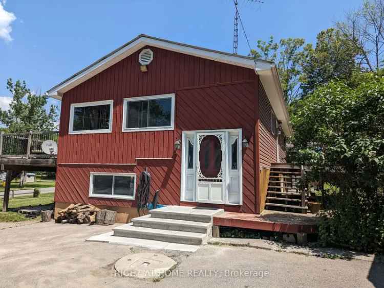 Year Round Home Buy with Cottage Style Living Near Crowe Lake