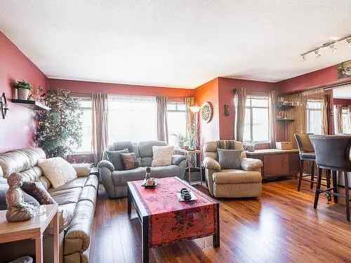 4-Bedroom Townhouse in Guildford Surrey BC