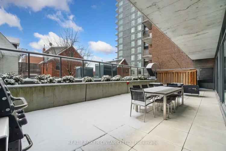 Centretown Bachelor Unit in Gotham Modern Condo