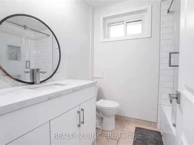 Updated Brick Bungalow Near UofT Scarborough Campus