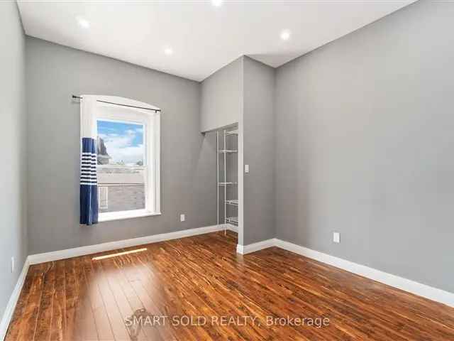 House For Sale in Belleville, Ontario