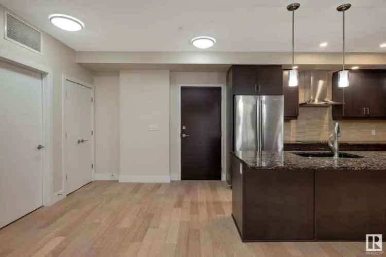 Riverside Executive Condo 2 Bed 1700 sq ft