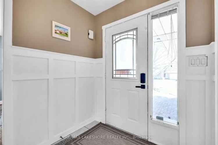 Spacious Family Home Near Highway 401 5 Bedrooms 3 Bathrooms