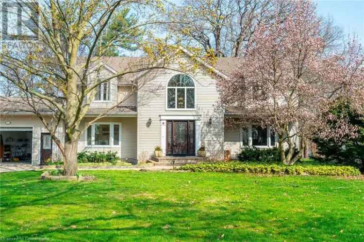 Martindale Pond Waterfront Estate - 2987 sq ft Home 583 sq ft Guest House