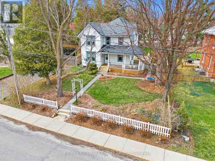 4 Bedroom Victorian Home in Russell with Modern Upgrades