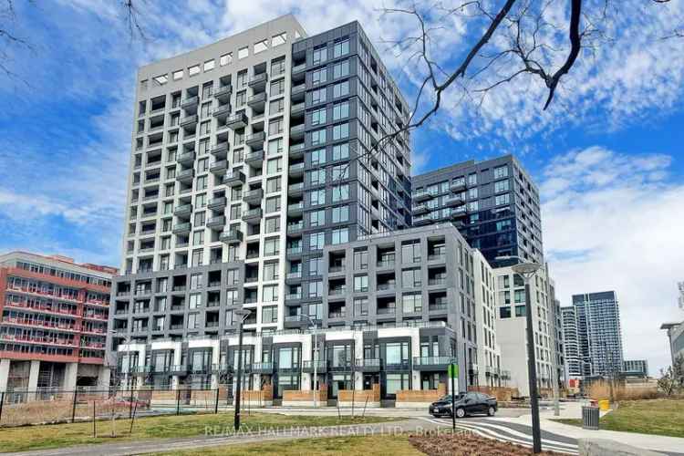 Condo For Sale in Richmond Hill, Ontario