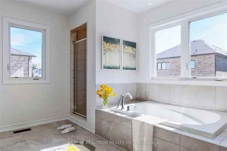 4 Bdrm Home in Treasure Hill Family Size Master Ensuite