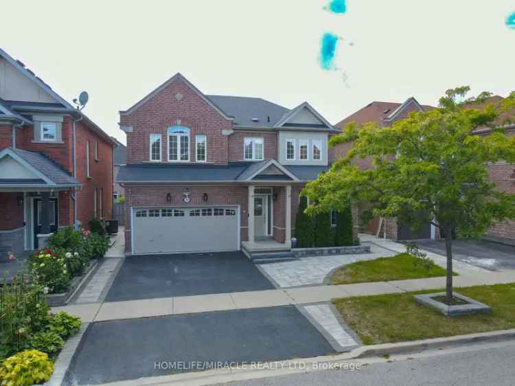 House For Sale in Ajax, Ontario