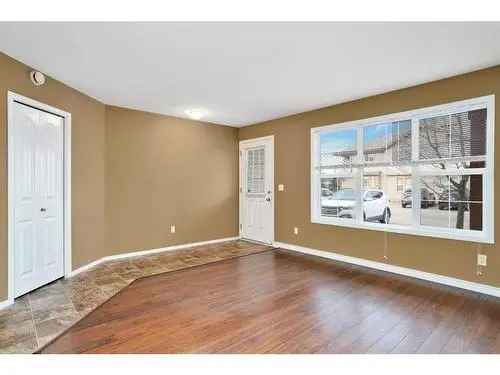 Townhouse For Sale In Johnstone Park Red Deer