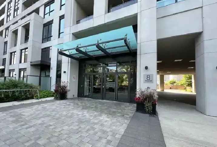 Beautiful 2 Bedroom Apartment plus Den with 2 Washroom