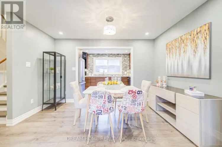 4-Bedroom Townhome Near Top Schools Newly Renovated