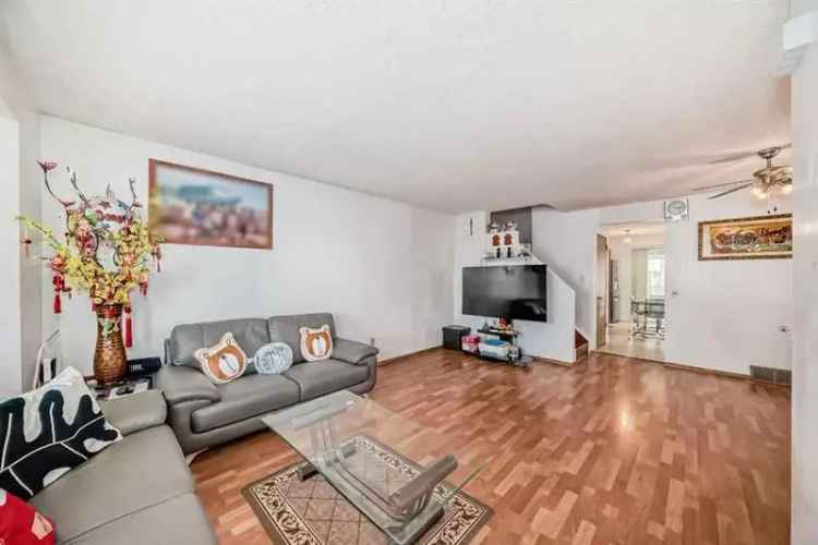 House For Rent in Calgary, Alberta