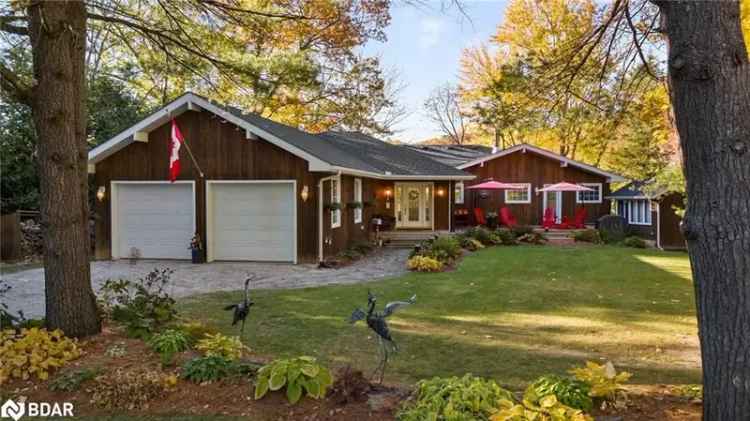 Buy house in Washago with waterfront access and entertaining features