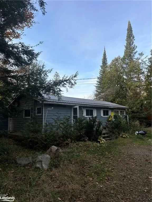 House For Sale in Dysart et al, Ontario