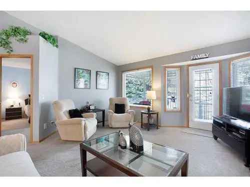 Semi Detached Home Riverbend Calgary 3 Bed 25 Bath